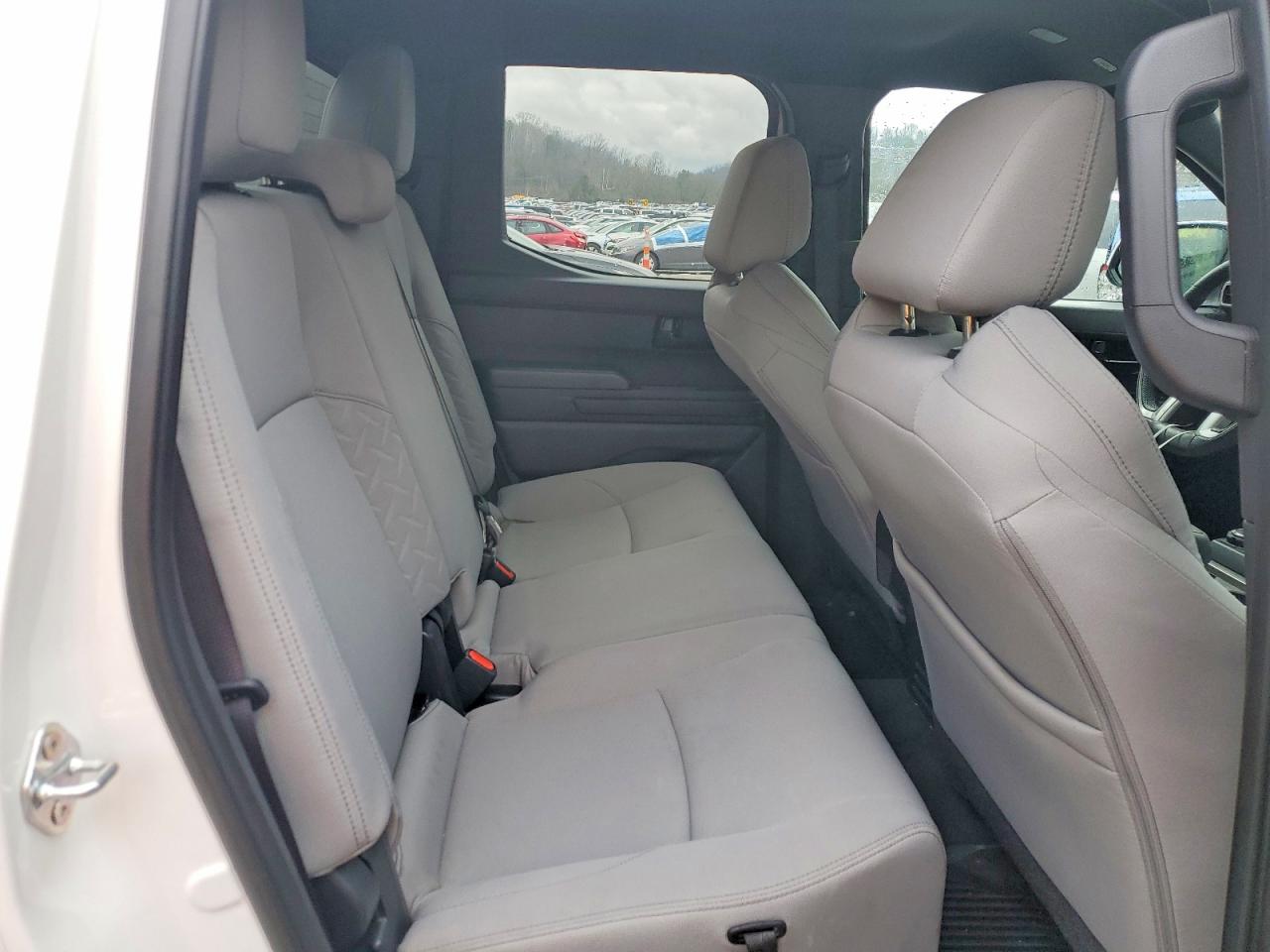 2024 TOYOTA TACOMA photo 10