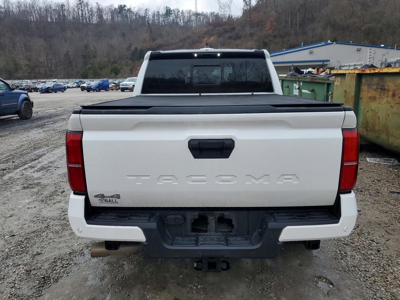 2024 TOYOTA TACOMA photo 6