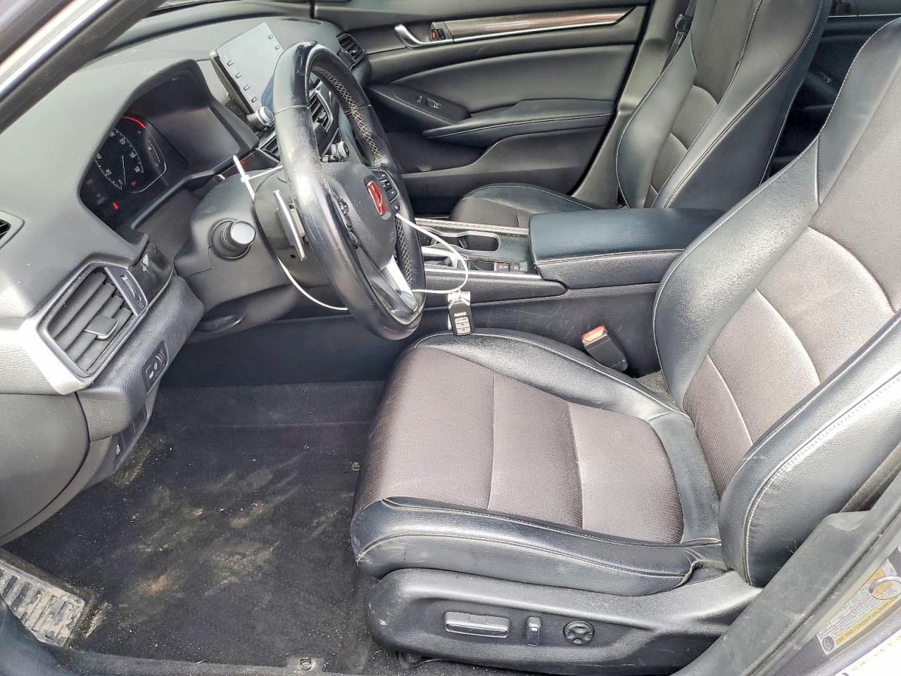 2018 HONDA ACCORD SPORT photo 13