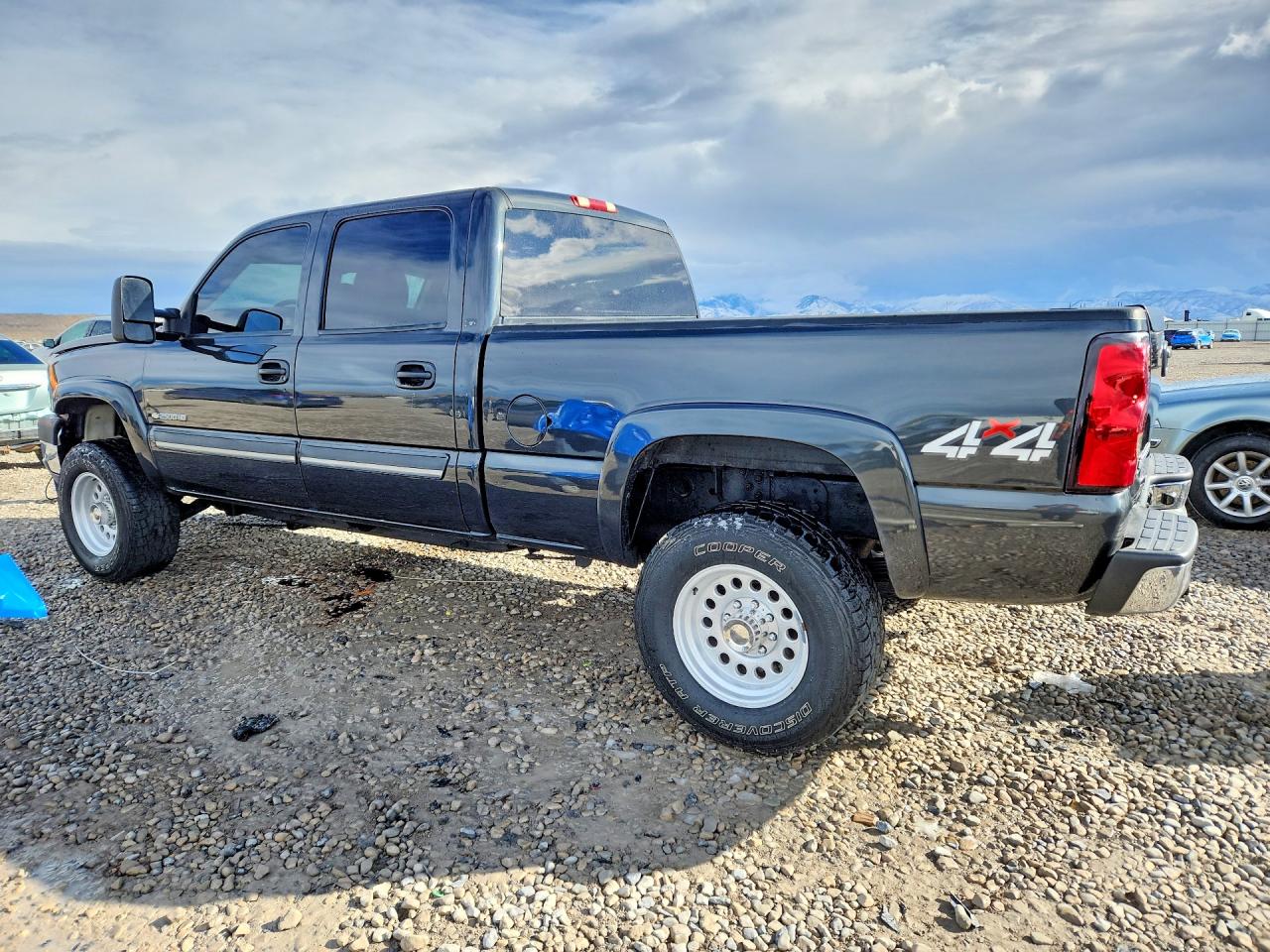 2004 CHEVROLET SILVERADO K2500 HEAVY DUTY photo 2