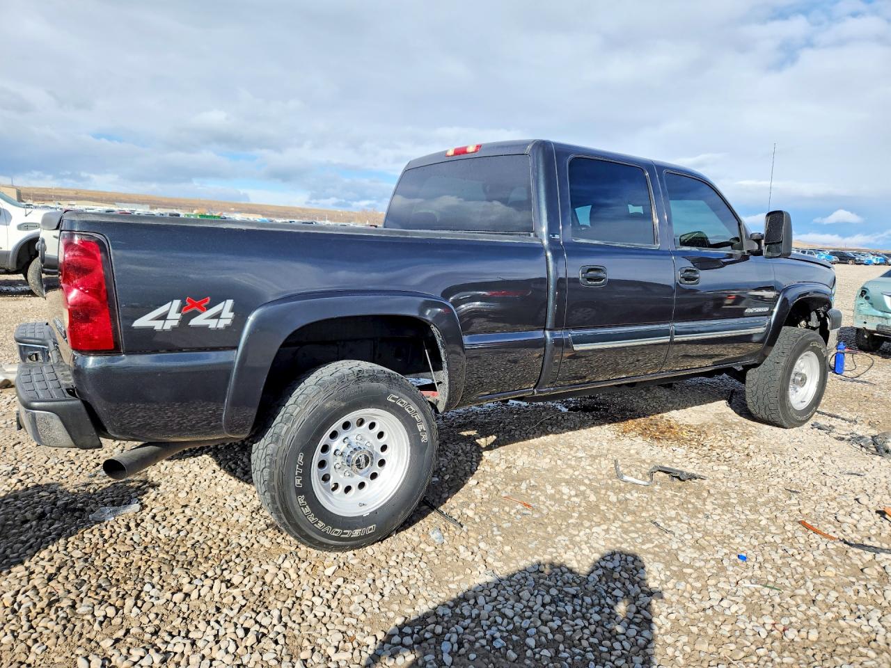 2004 CHEVROLET SILVERADO K2500 HEAVY DUTY photo 3