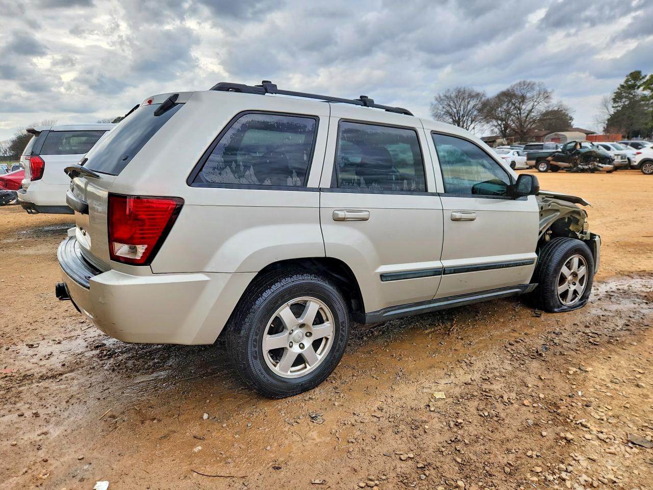 2009 JEEP GRAND CHEROKEE LAREDO photo 5