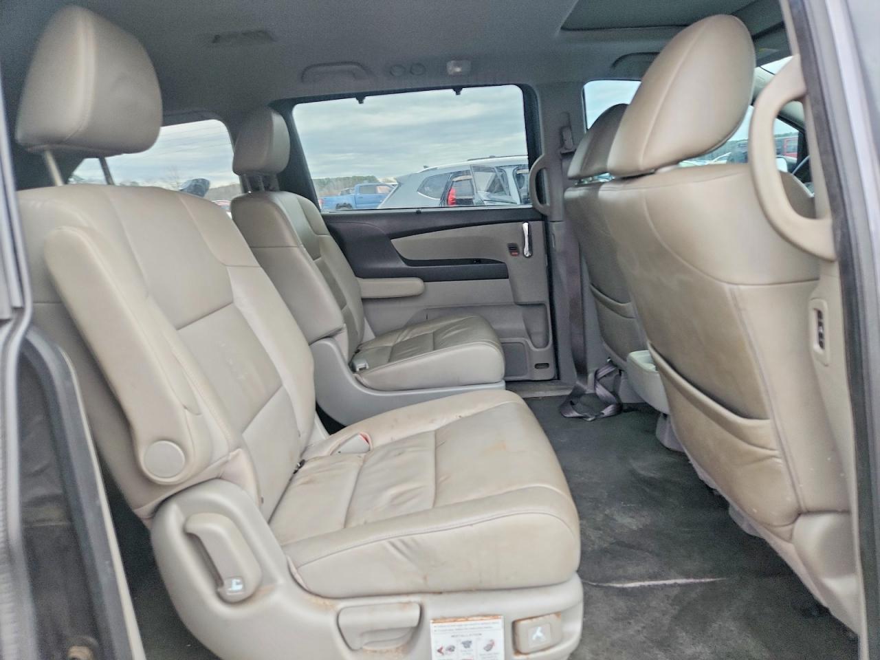 2016 HONDA ODYSSEY EXL photo 11