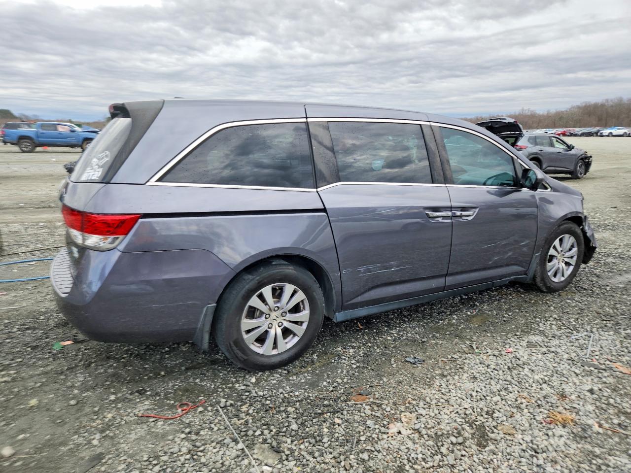 2016 HONDA ODYSSEY EXL photo 3