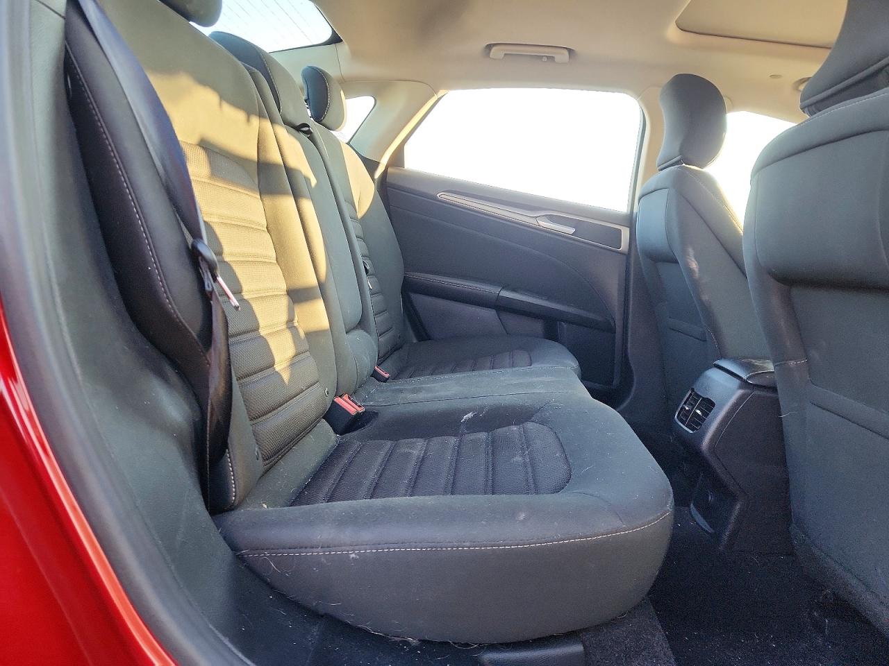 2019 FORD FUSION SE photo 10