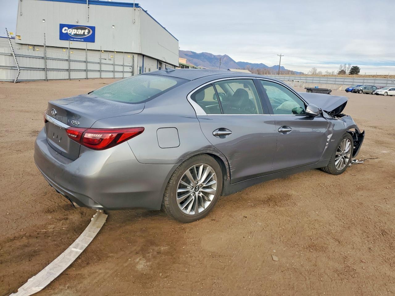 2018 INFINITI Q50 LUXE photo 5