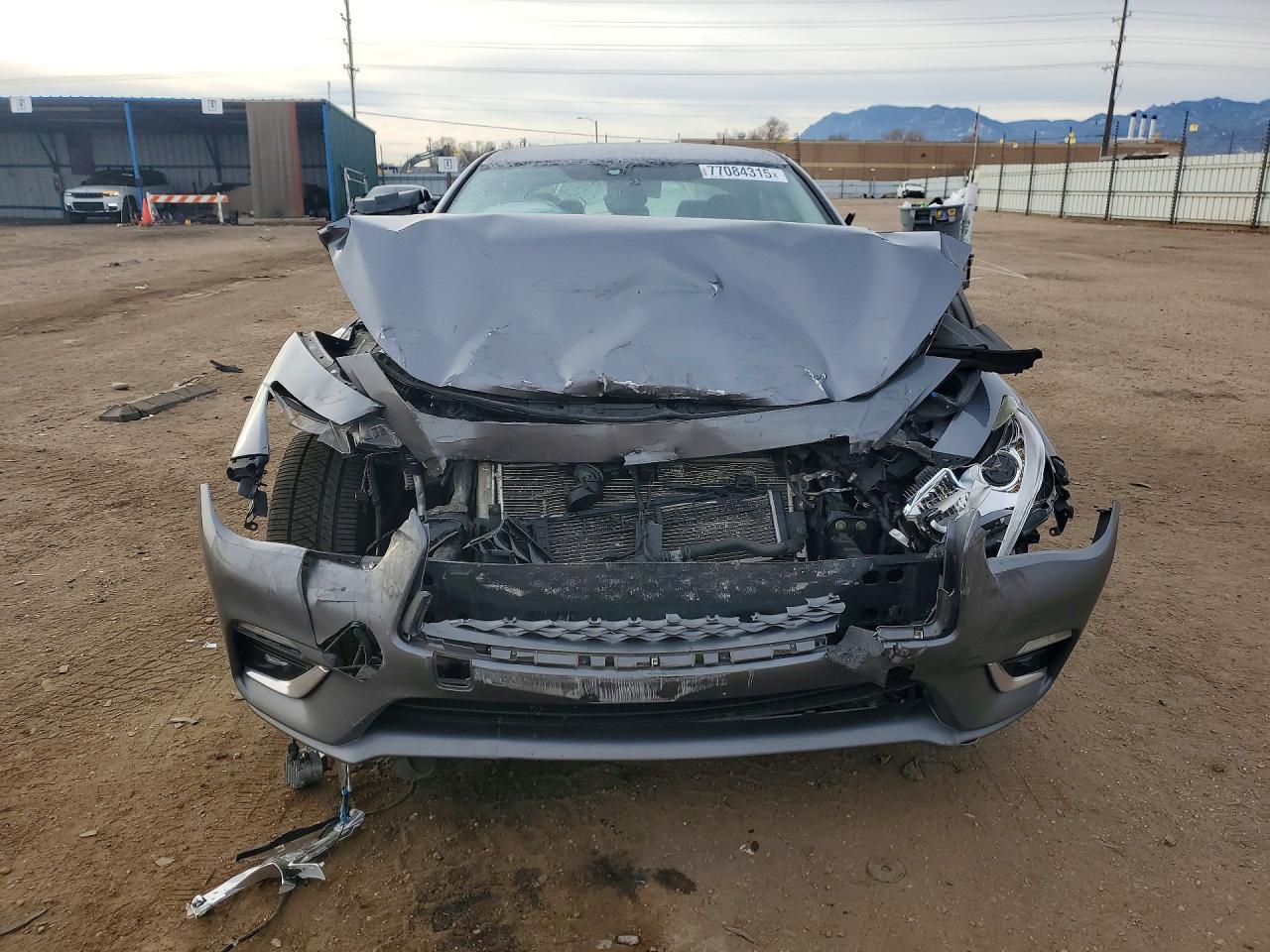 2018 INFINITI Q50 LUXE photo 9
