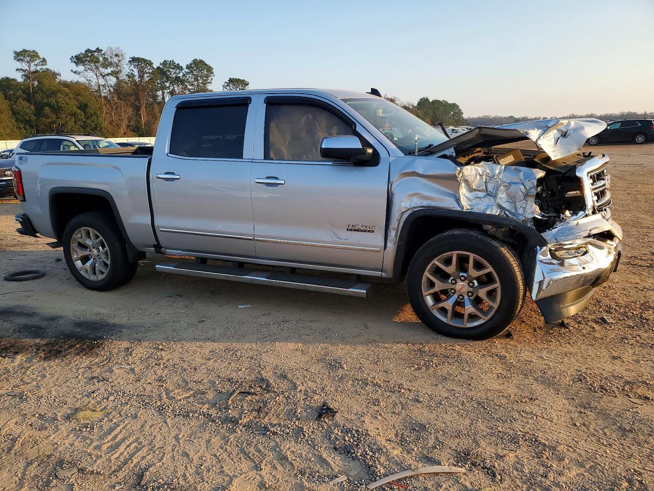 2017 GMC SIERRA C1500 SLT photo 7