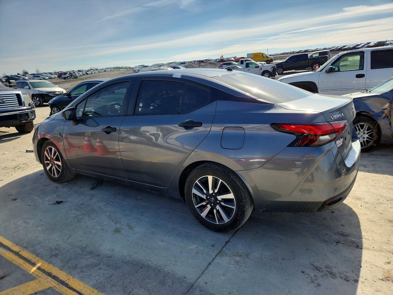 2025 NISSAN VERSA S photo 2