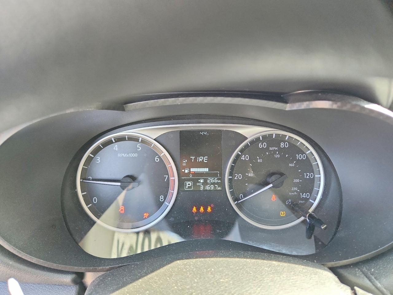 2025 NISSAN VERSA S photo 9
