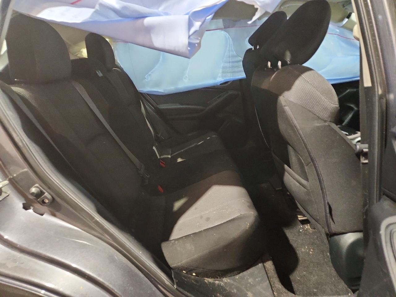 2019 SUBARU IMPREZA photo 10