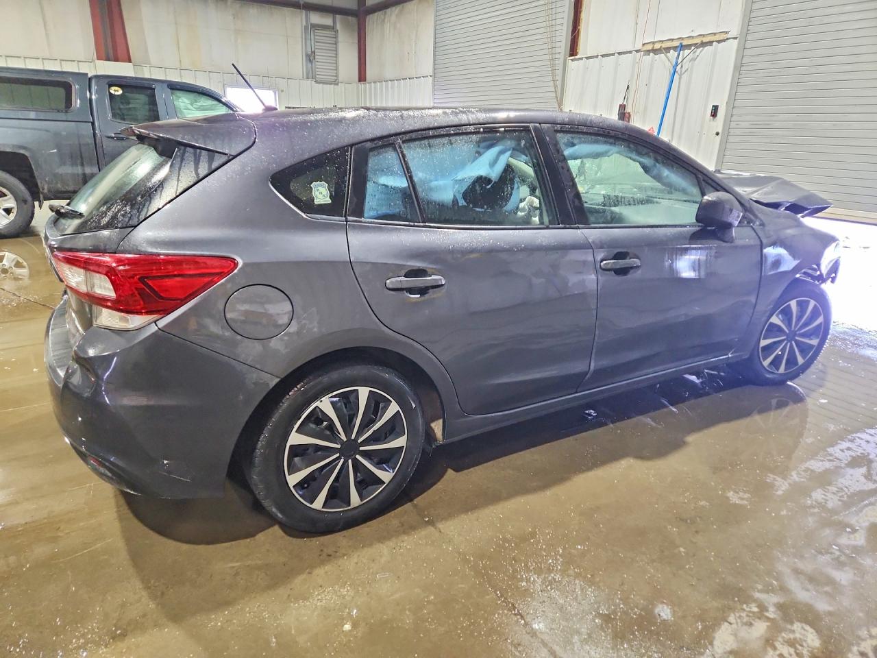 2019 SUBARU IMPREZA photo 3