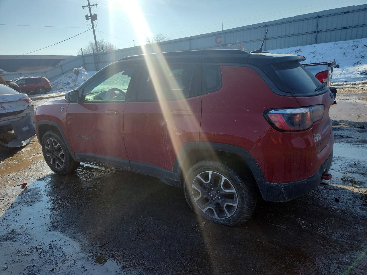 2019 JEEP COMPASS TRAILHAWK photo 2
