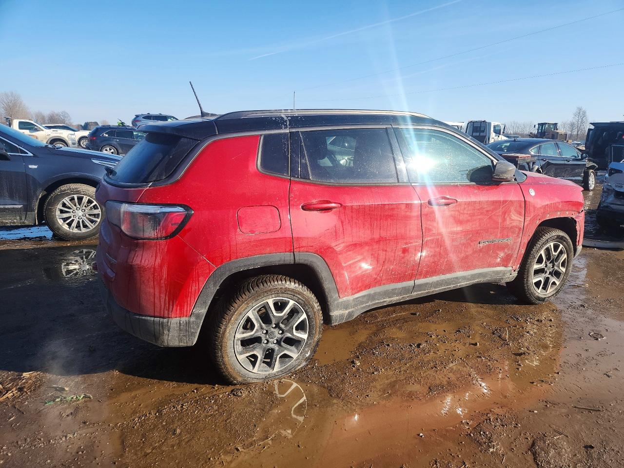 2019 JEEP COMPASS TRAILHAWK photo 3