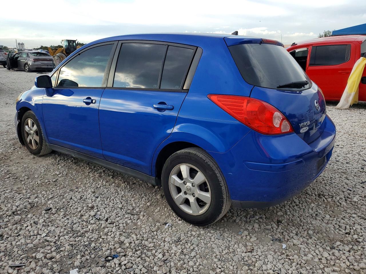 2012 NISSAN VERSA 1.8 S photo 3