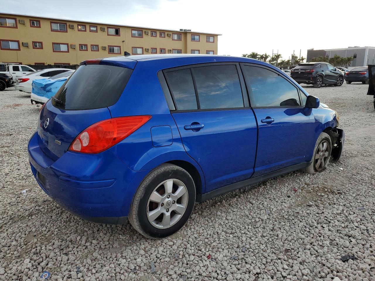 2012 NISSAN VERSA 1.8 S photo 5