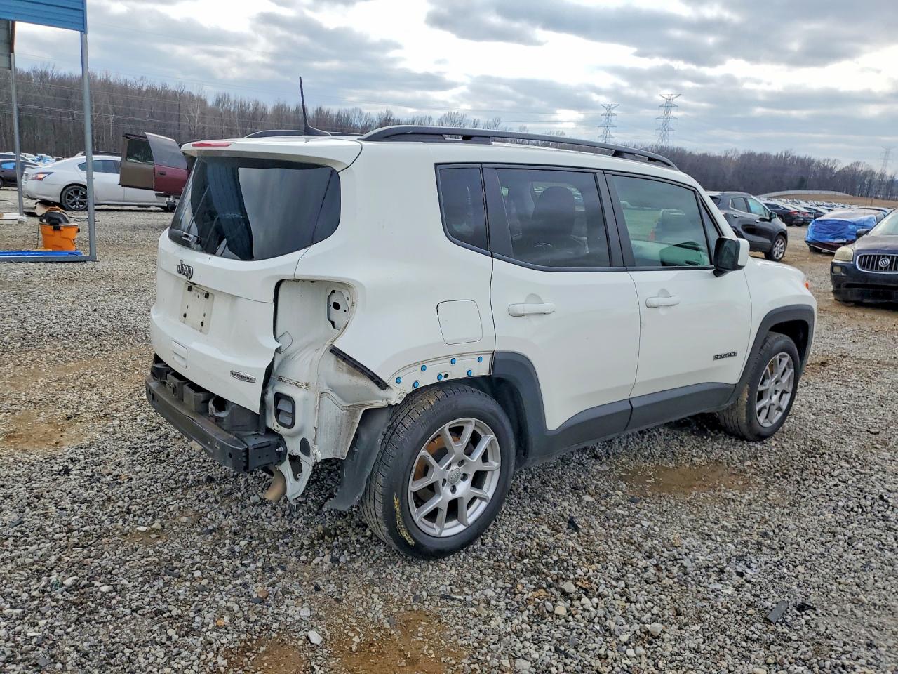 2020 JEEP RENEGADE LATITUDE photo 5