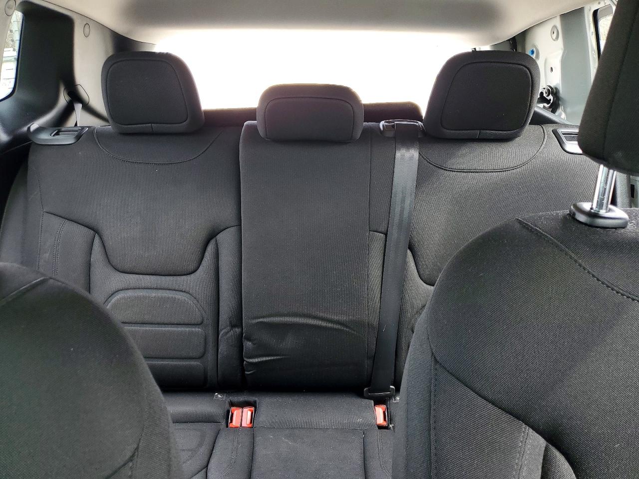 2020 JEEP RENEGADE LATITUDE photo 19
