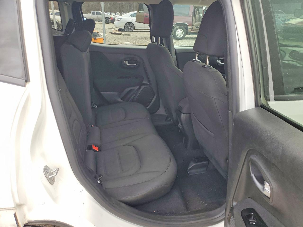 2020 JEEP RENEGADE LATITUDE photo 21