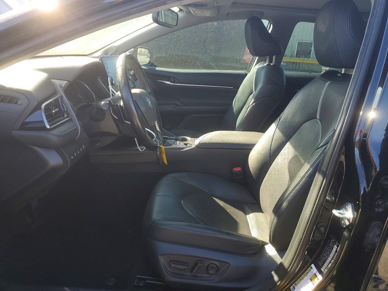 2023 TOYOTA CAMRY XSE photo 13