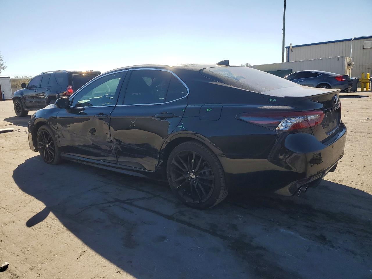 2023 TOYOTA CAMRY XSE photo 3