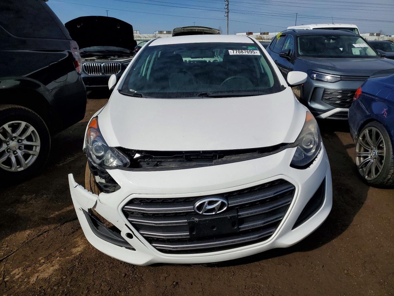 2017 HYUNDAI ELANTRA GT photo 5