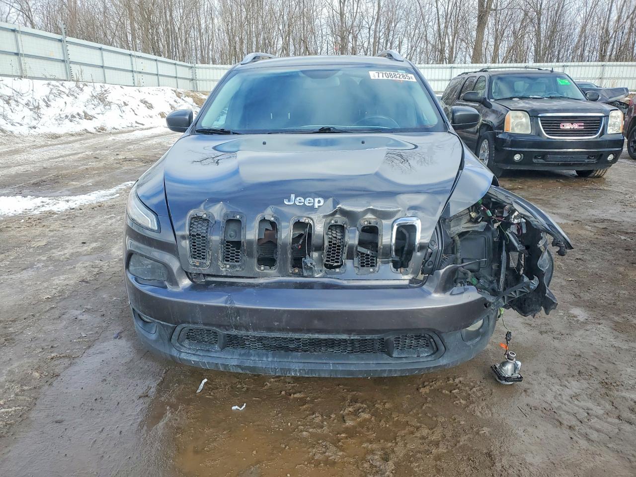 2016 JEEP CHEROKEE LATITUDE photo 5