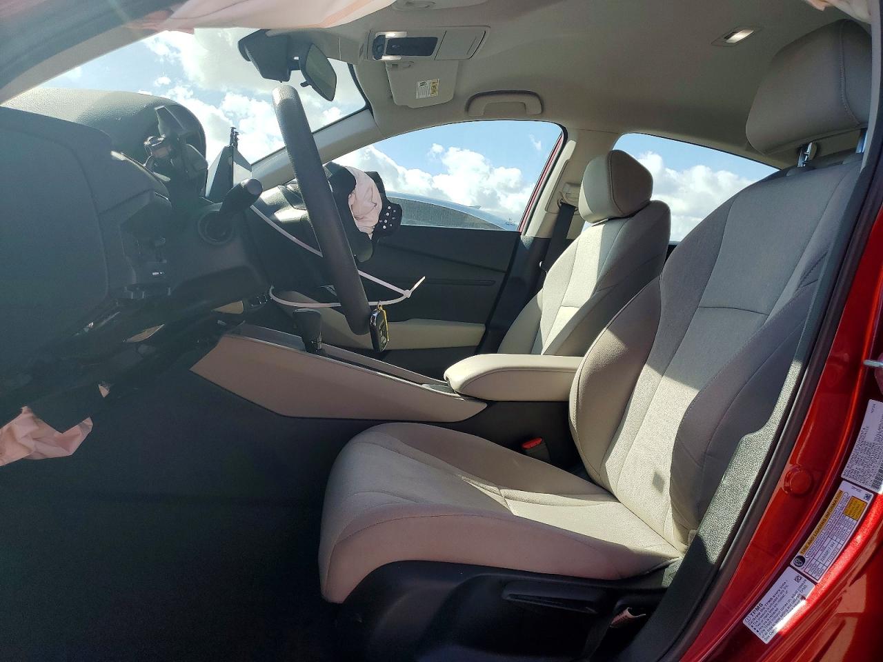 2025 HONDA ACCORD LX photo 13