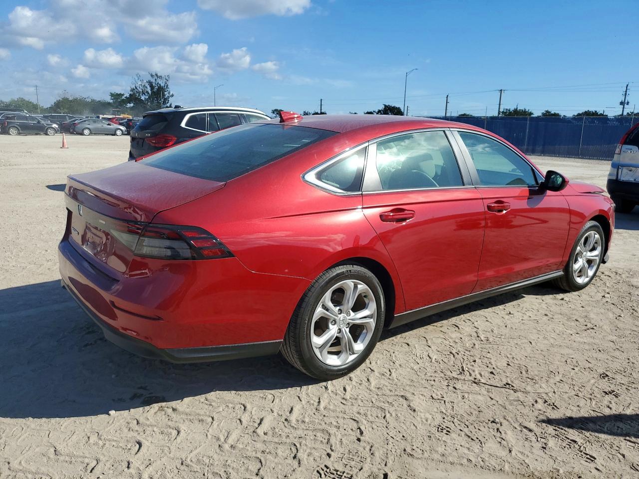 2025 HONDA ACCORD LX photo 5