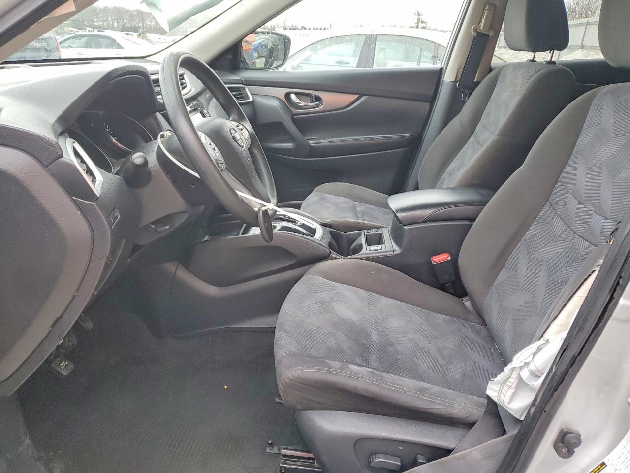 2016 NISSAN ROGUE S photo 13