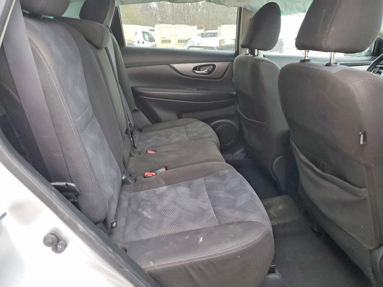2016 NISSAN ROGUE S photo 21