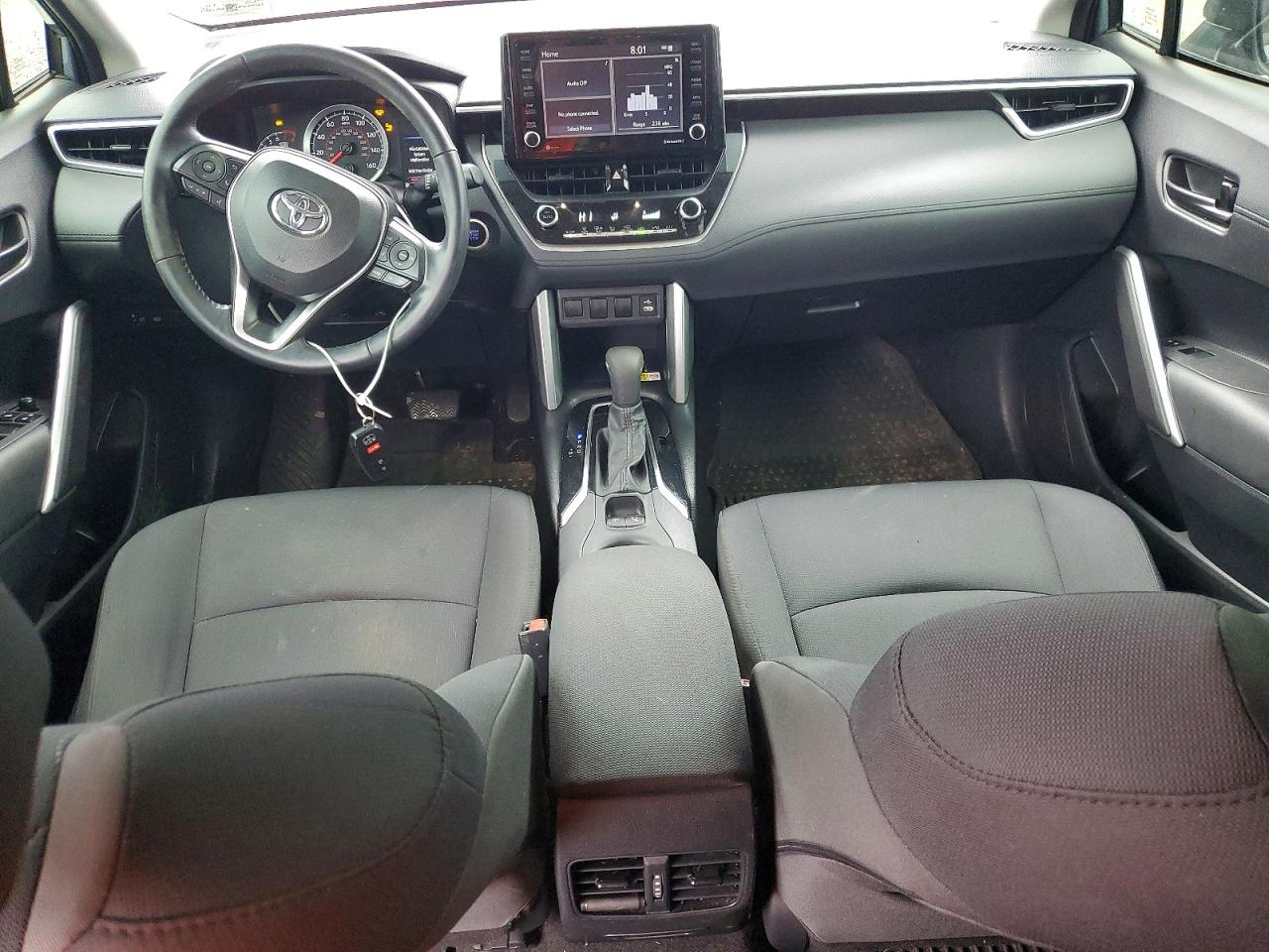 2022 TOYOTA COROLLA CROSS LE photo 8