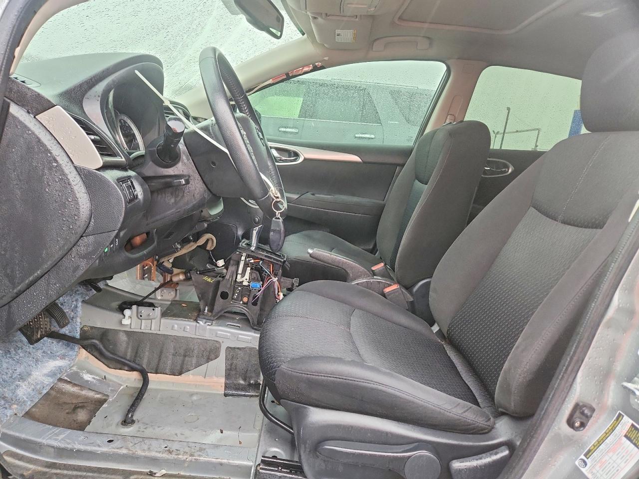 2013 NISSAN SENTRA S photo 13