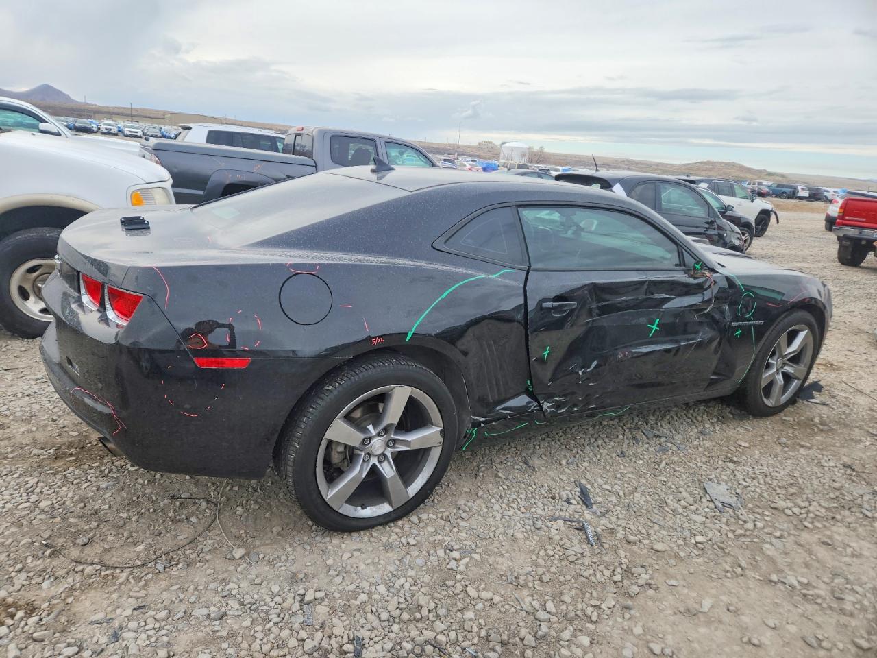 2011 CHEVROLET CAMARO LS photo 3