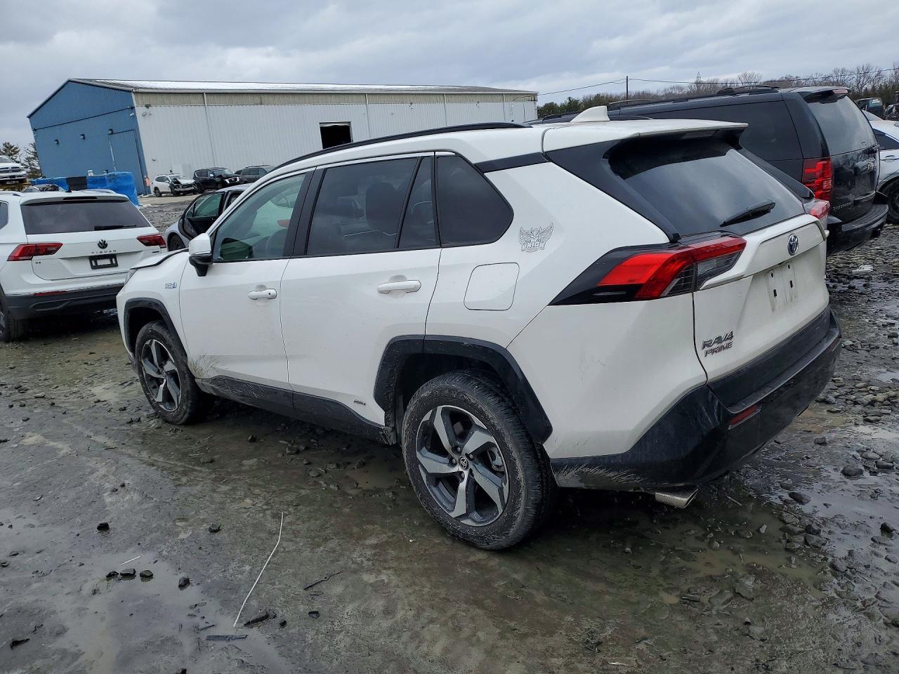 2024 TOYOTA RAV4 PRIME SE photo 4