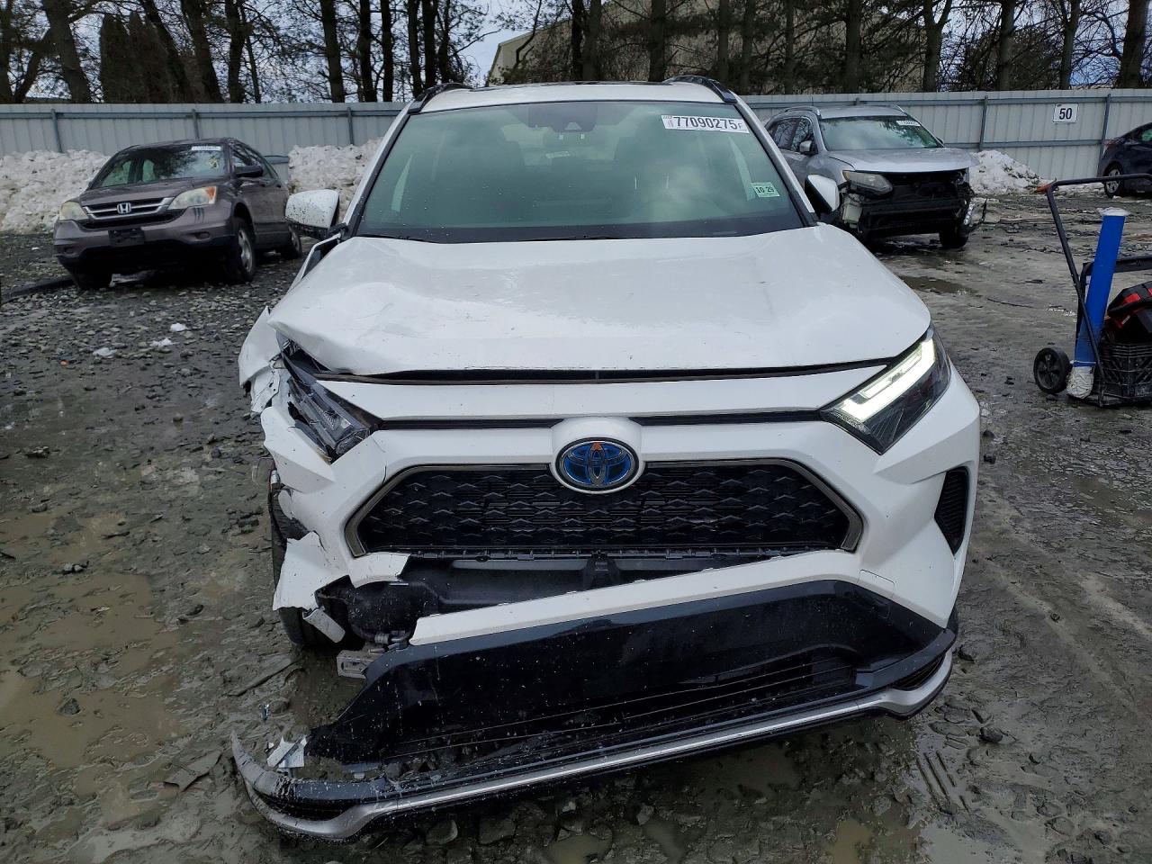 2024 TOYOTA RAV4 PRIME SE photo 13