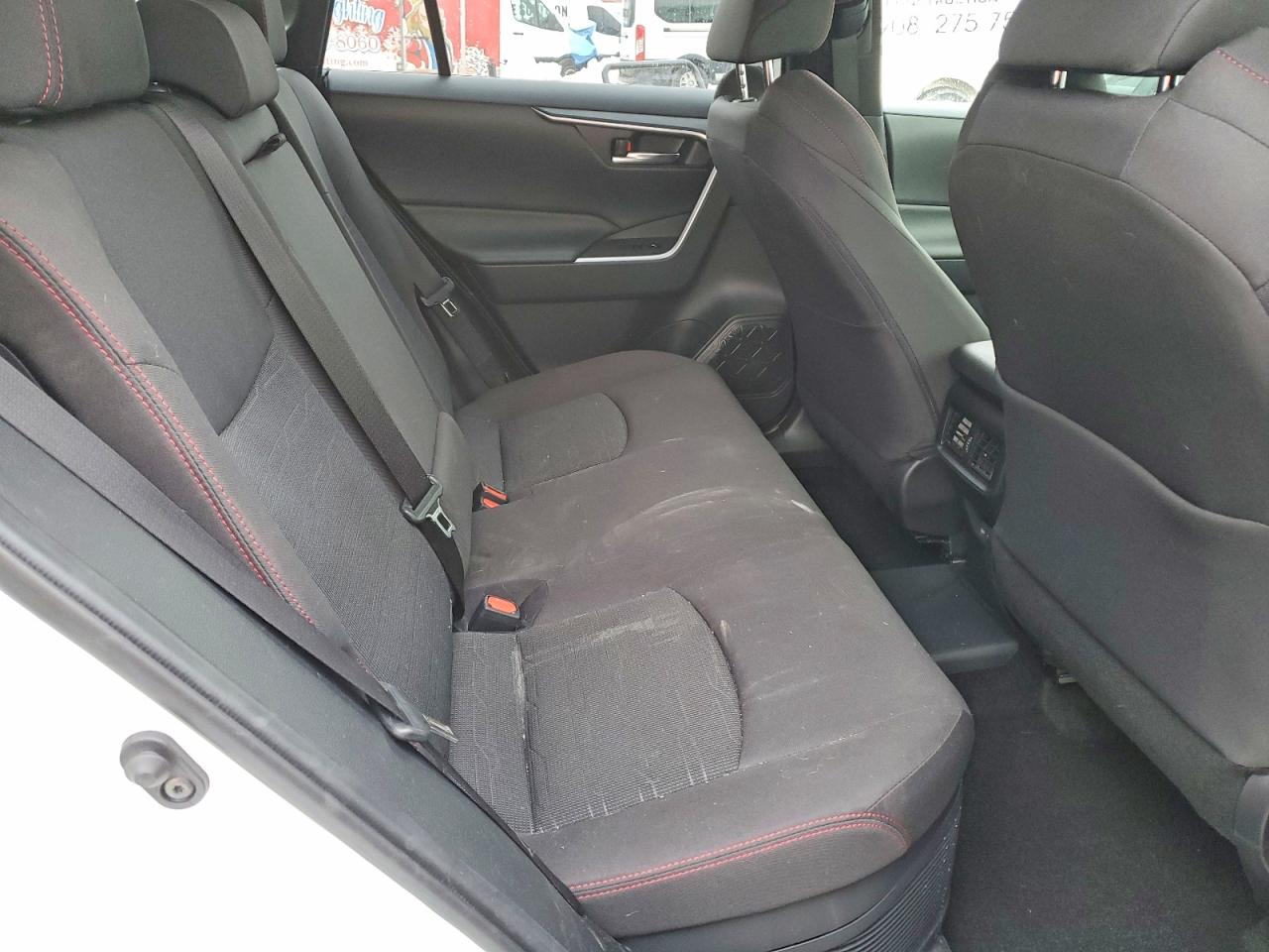 2024 TOYOTA RAV4 PRIME SE photo 31
