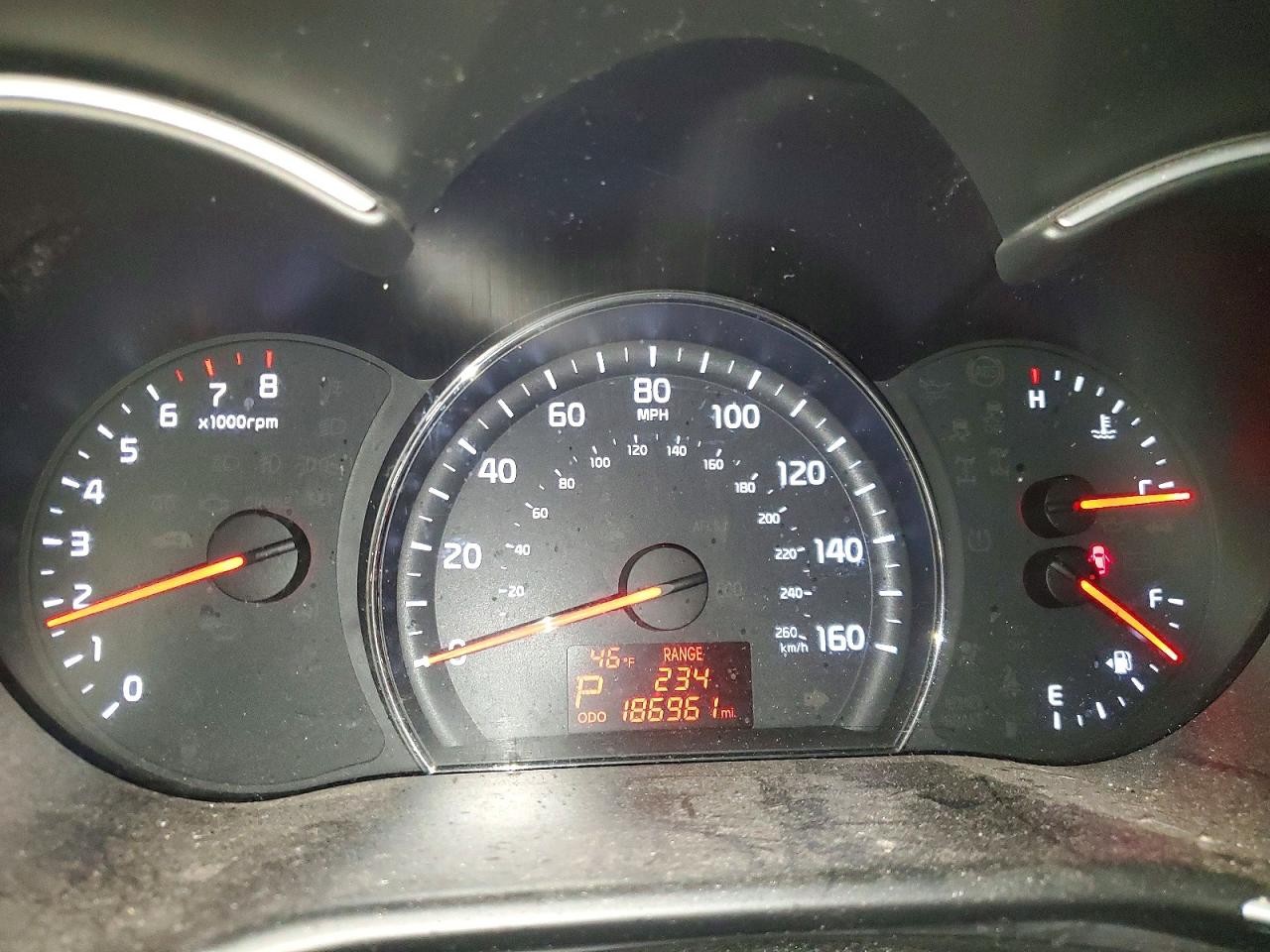 2015 KIA SORENTO LX photo 17