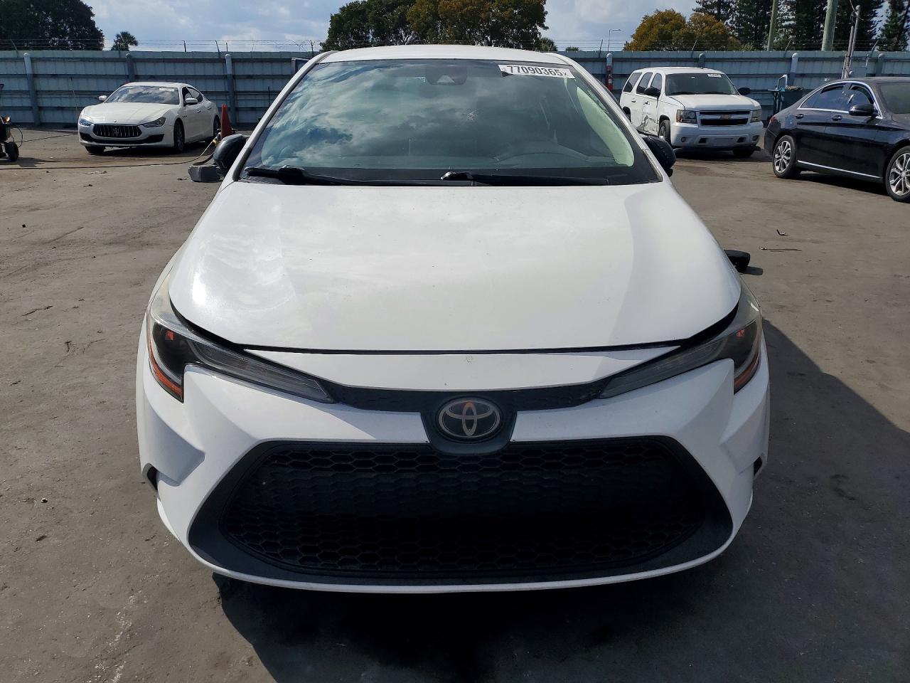 2020 TOYOTA COROLLA LE photo 13