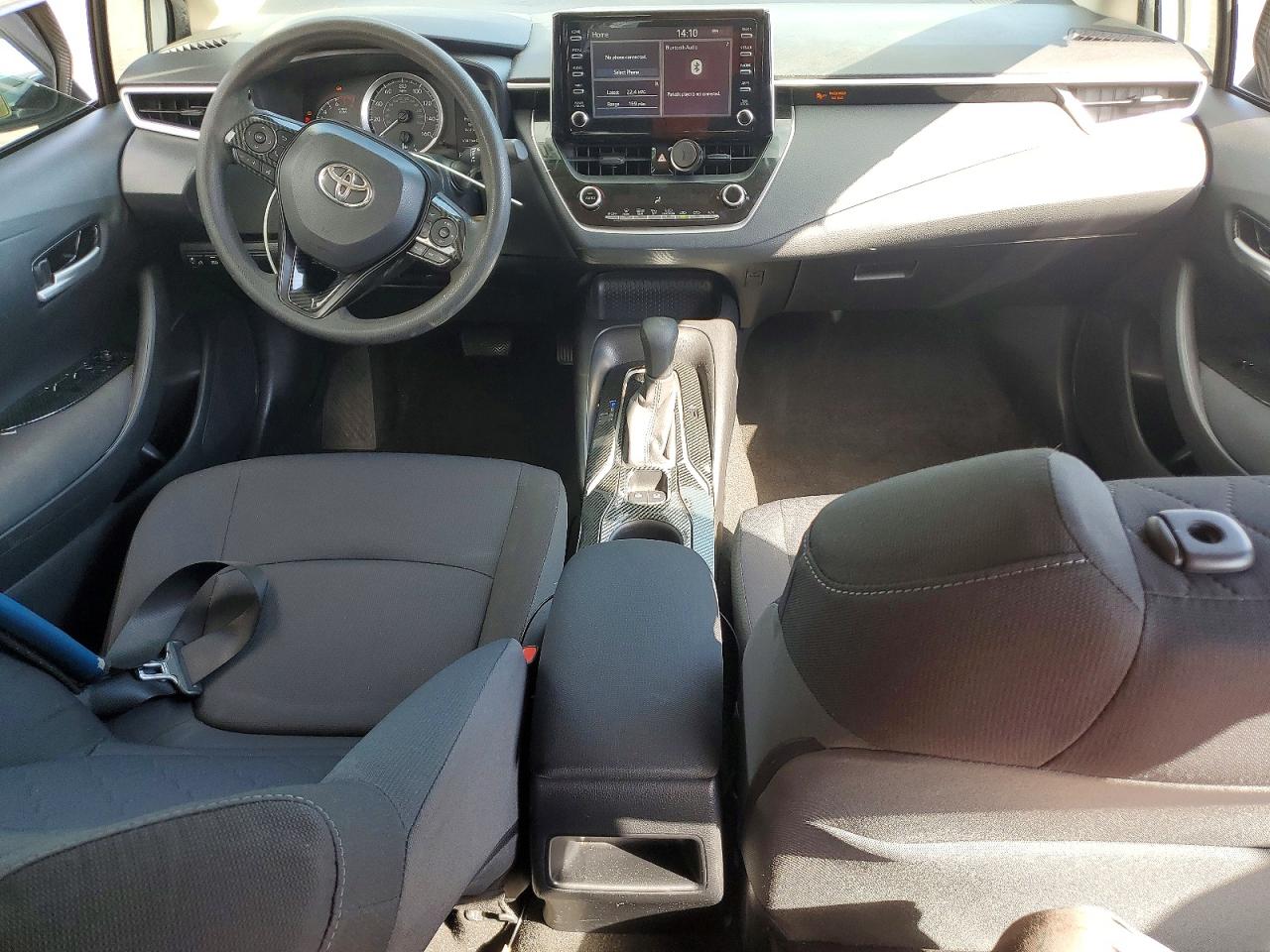 2020 TOYOTA COROLLA LE photo 22