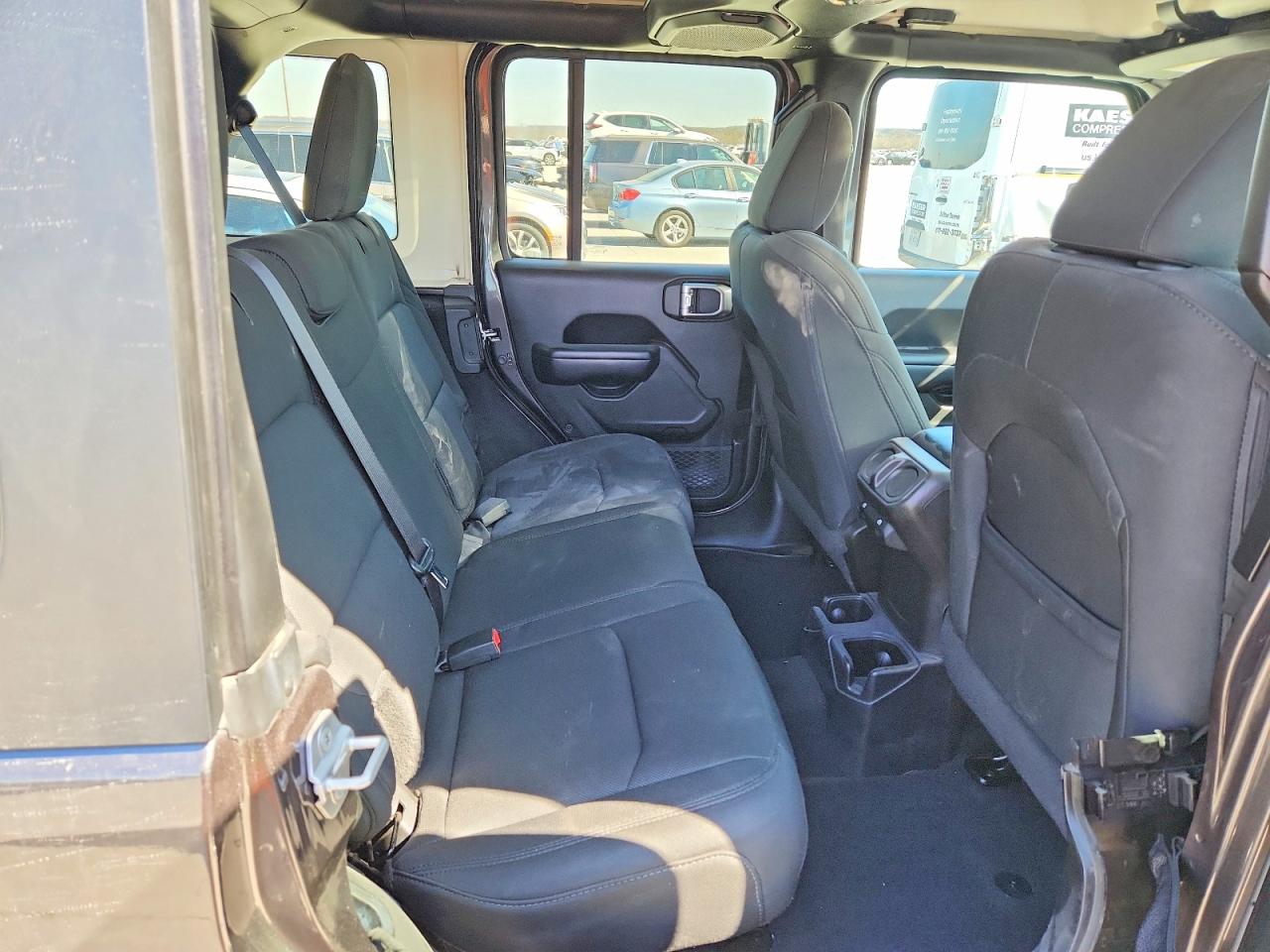 2019 JEEP WRANGLER UNLIMITED SPORT photo 10