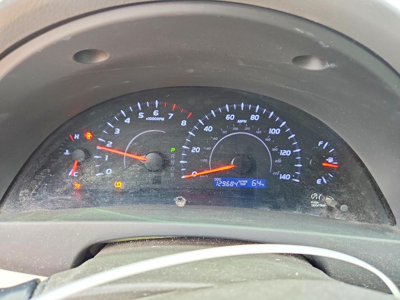 2011 TOYOTA CAMRY LE photo 9