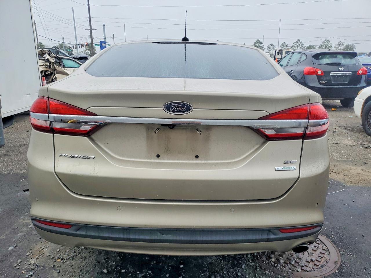 2017 FORD FUSION SE photo 11