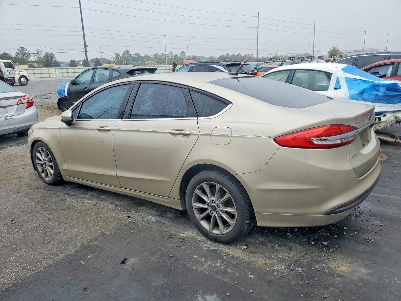 2017 FORD FUSION SE photo 3
