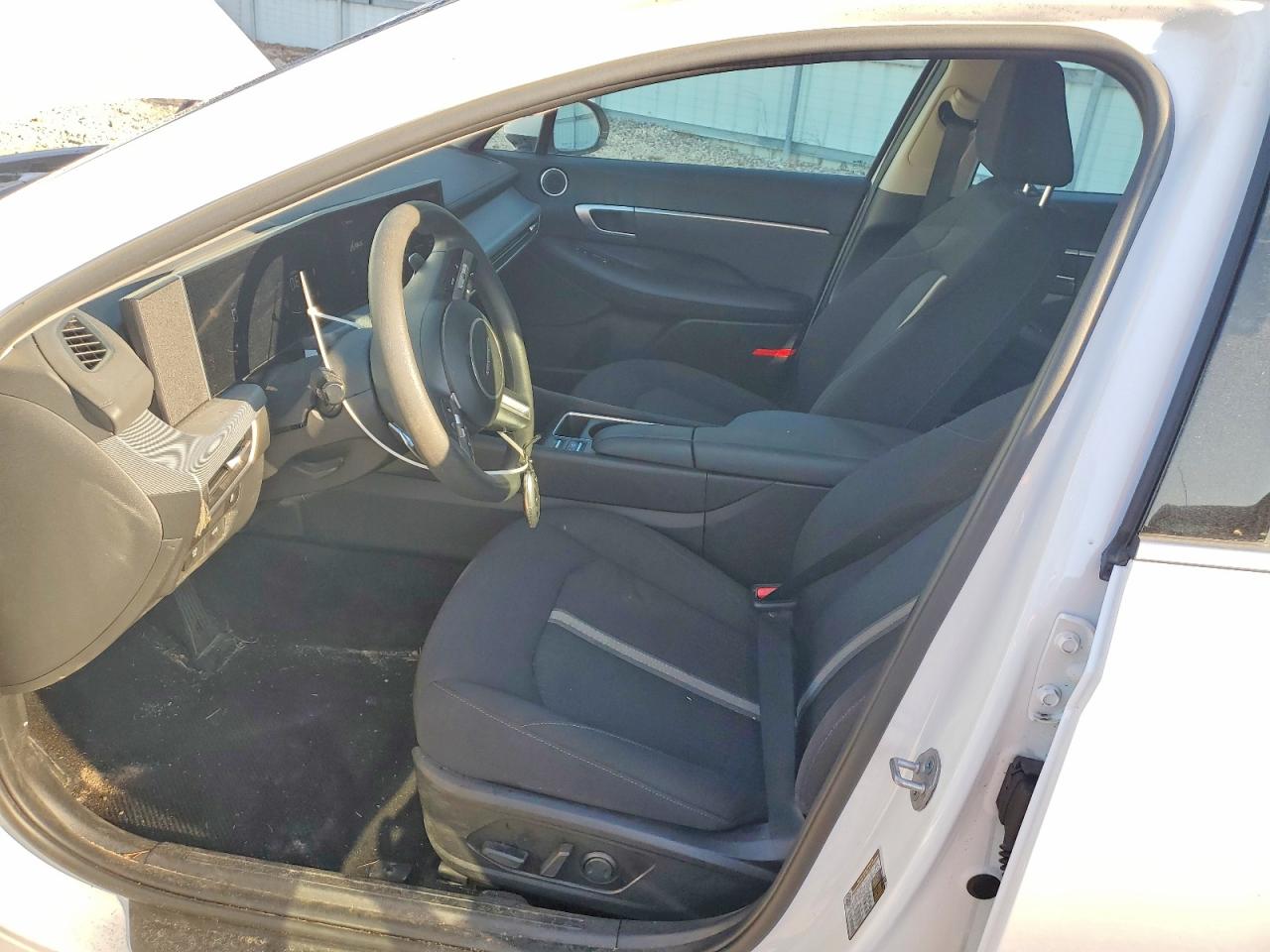 2025 HYUNDAI SONATA SEL photo 13