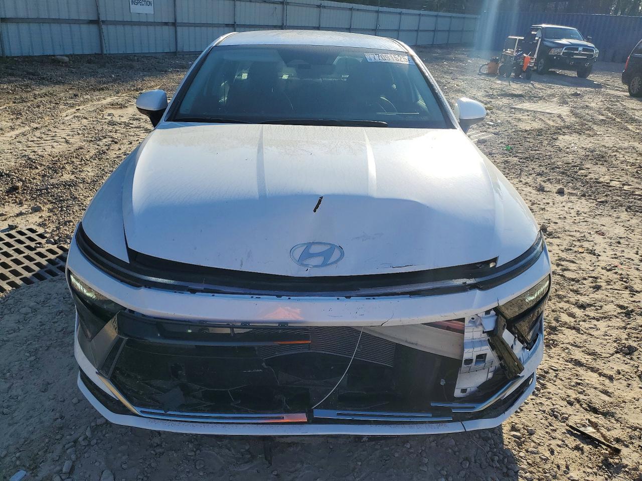 2025 HYUNDAI SONATA SEL photo 9