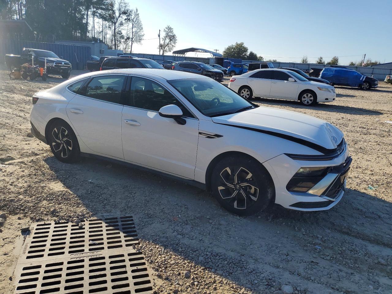 2025 HYUNDAI SONATA SEL photo 7