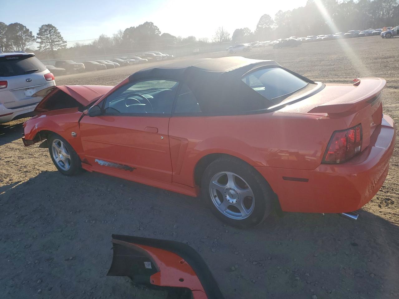 2004 FORD MUSTANG photo 2