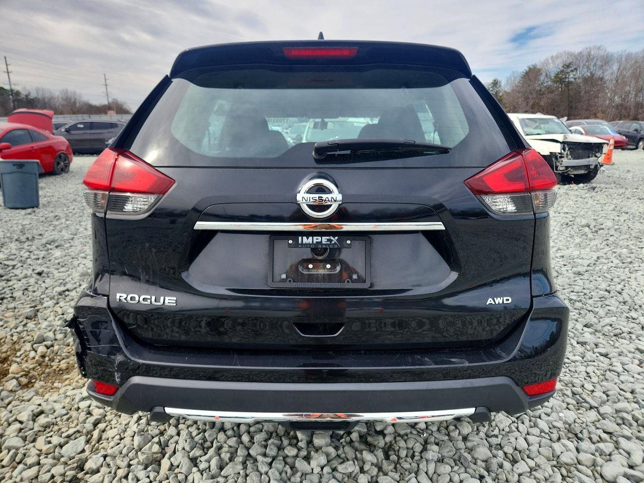 2018 NISSAN ROGUE S photo 16