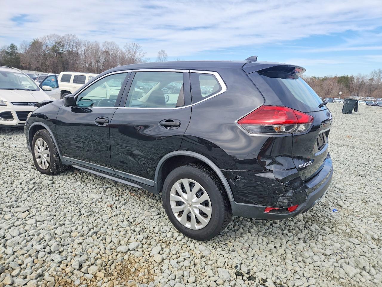 2018 NISSAN ROGUE S photo 4